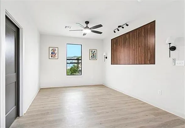 2301 Dryades St — Photo 11
