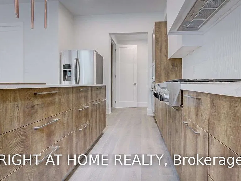 1165 Pinegrove Rd — Photo 10