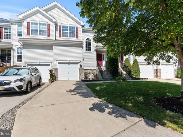1091 Buckingham Dr, Thorofare, NJ 08086