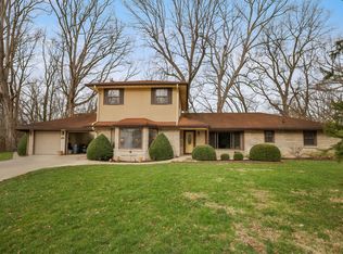 1609 S Ridgeview Dr, Yorktown, IN 47396