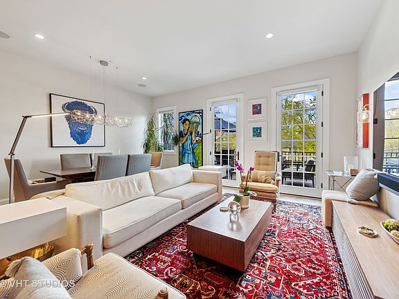 5th image of 227 Burlington Ave Unit 3