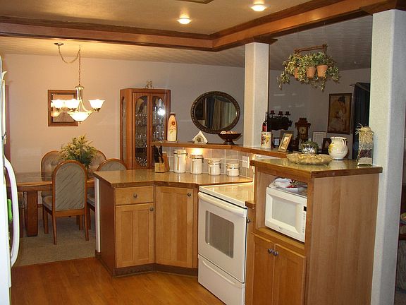 kitchen to Dining Room