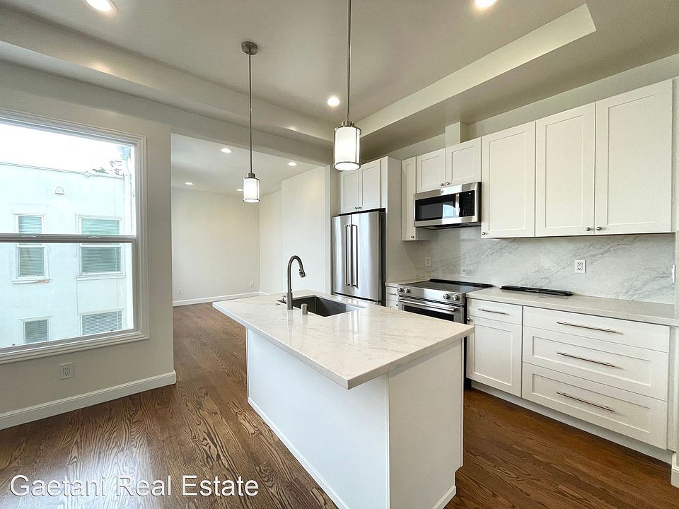 1st image of 3830 Divisadero St APT 304