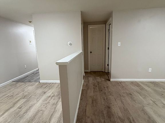 2nd image of 345-381 Hildreth St #345-15