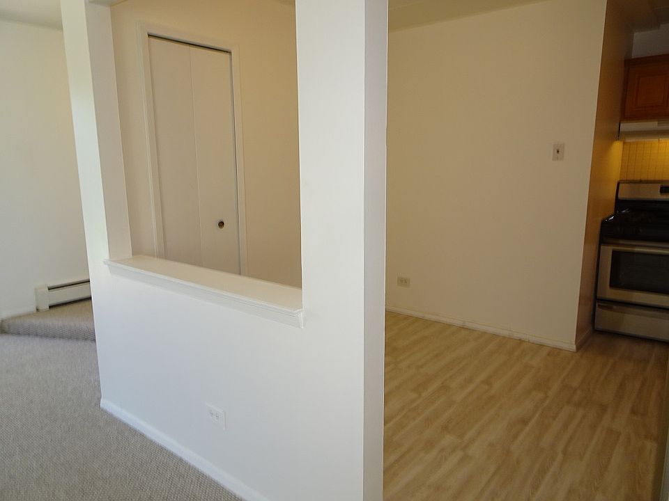 1st image of 5333 Waterbury Dr APT 303