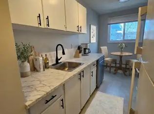 9570 163rd St NW #102B, Edmonton, AB