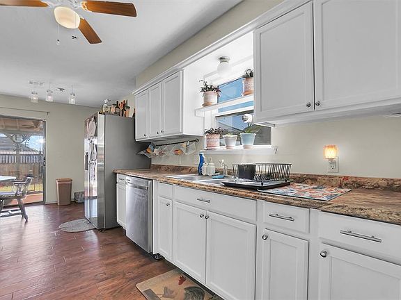 5th image of 212 Swales Blvd