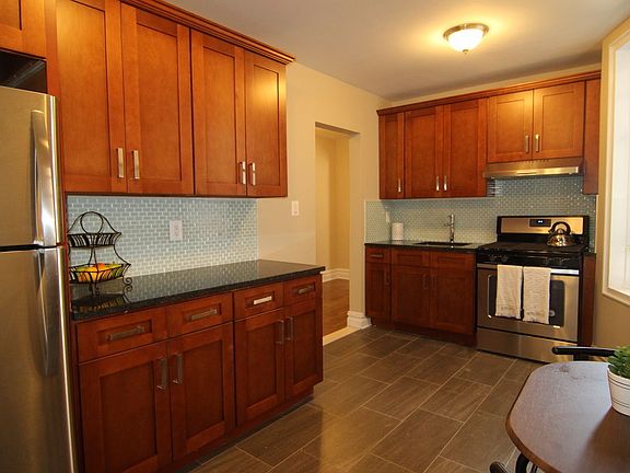 2nd image of 3070 48th St APT 2K