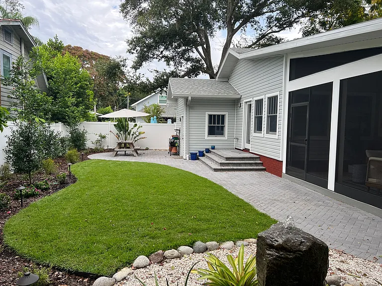 553 Scotland St — Photo 26