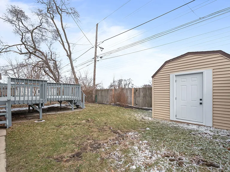 13527 S Mackinaw Ave — Photo 19