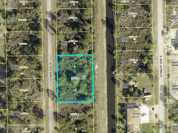 655 Stark Avenue S, Lehigh Acres, FL 33974