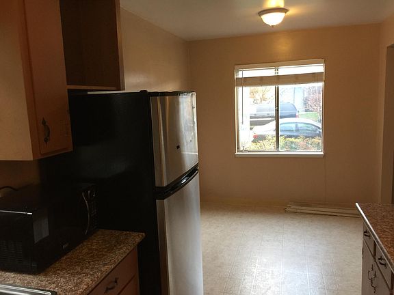 5th image of 3027 Magliocco Dr APT 7