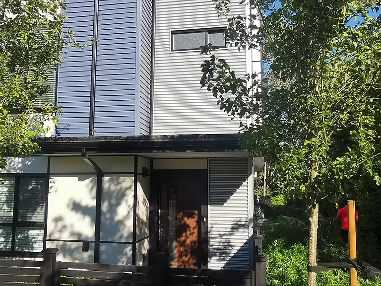 16828 Boxwood Dr #13 — Photo 17