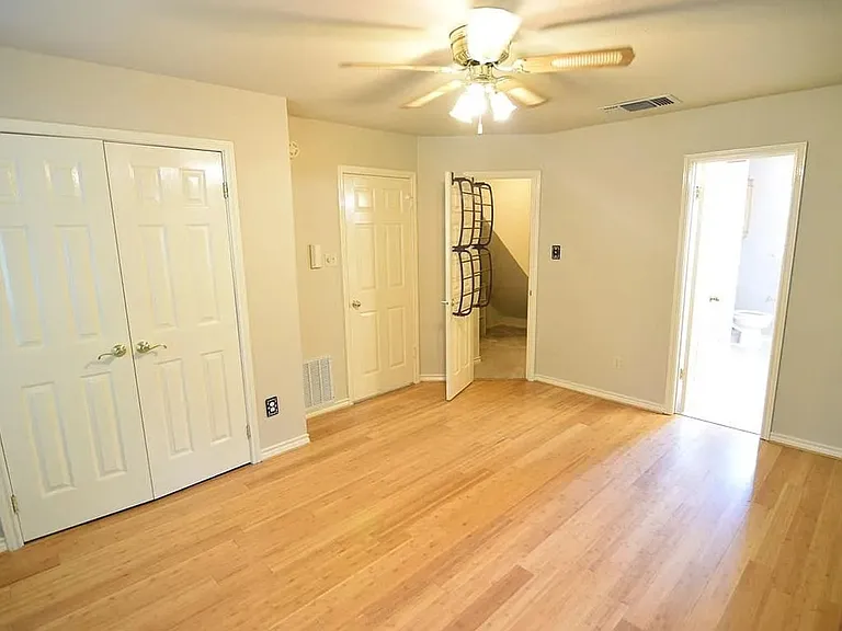 4721 Stagecoach Trl — Photo 8