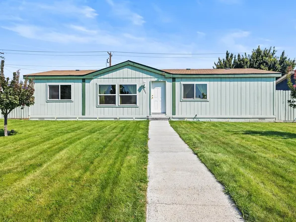 631 N Wehe Ave, Pasco, WA 99301