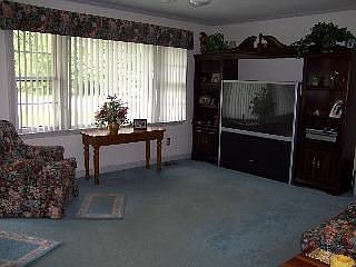 2nd image of 5222 Meadowbrook Dr