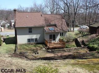 582 Longbarn Rd, State College, PA 16803