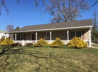 2006 Napoleon Rd, Fremont, OH 43420