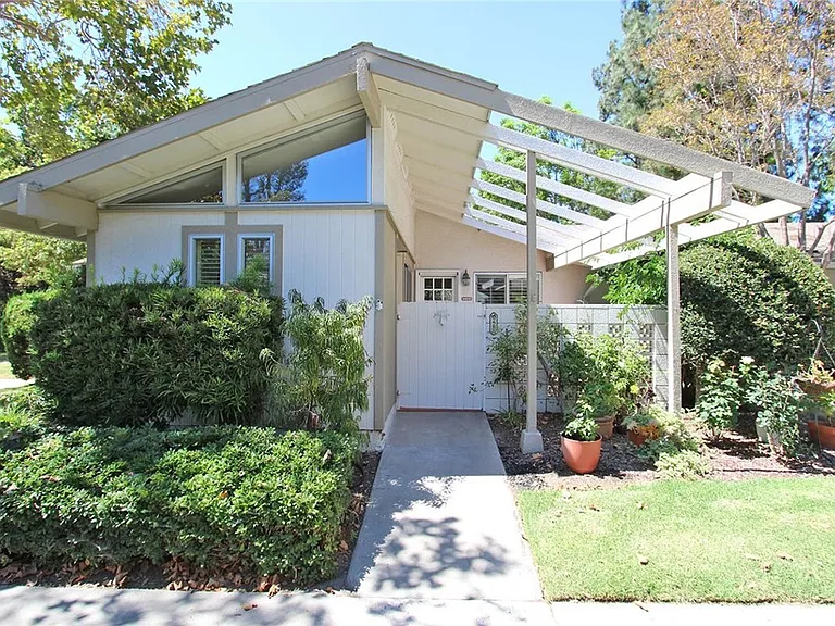 778 Via Los Altos #A-A-A — Photo 1