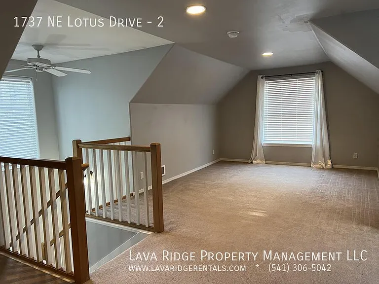1737 NE Lotus Dr #2 — Photo 30