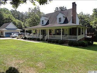 1st image of 701 Lois Ln
