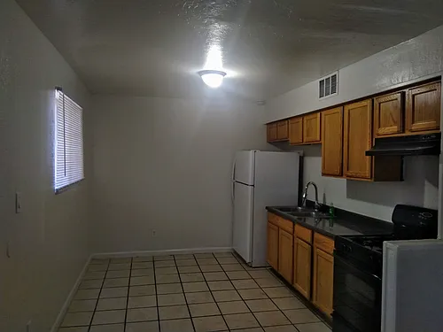 2133 W Adams St #3 Photo 1