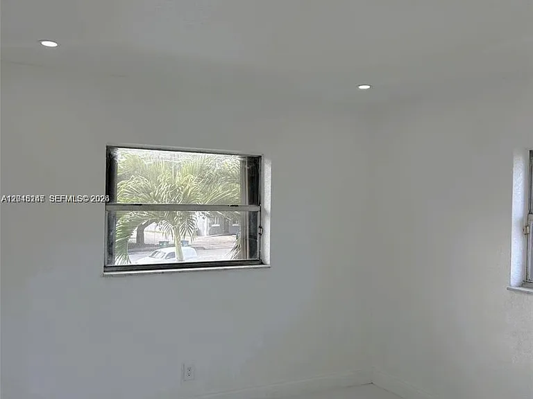 13987 NE 2nd Ave #3-8-2 — Photo 11
