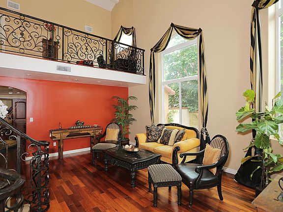 5th image of 5493 Blanco Way