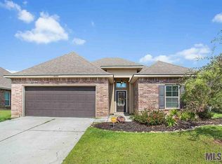 9357 Redwood Lake Blvd, Zachary, LA 70791