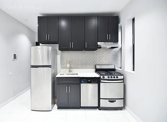 Rented by Bohemia Realty Group | media 8