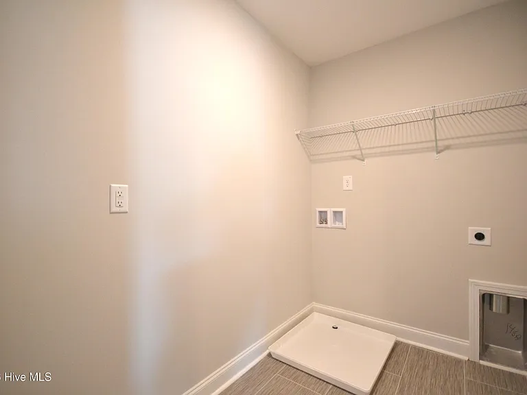 388 Atwood Dr — Photo 17
