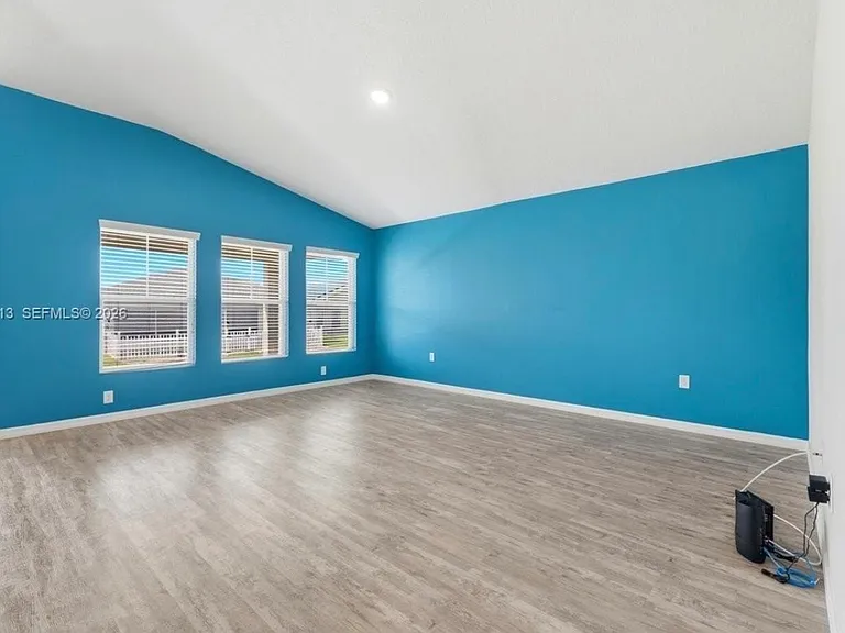 1536 Axel Cir — Photo 15
