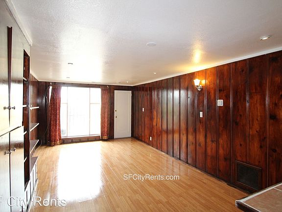 3rd image of 208 Hillside Blvd #A