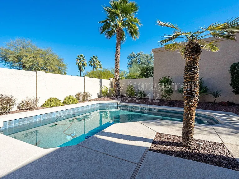 10640 E Vogel Ave — Photo 44