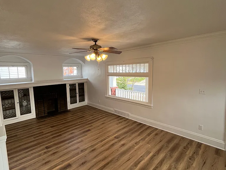 4642 Horton Rd — Photo 2