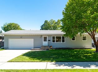 2611 Cherry St, Grand Forks, ND 58201