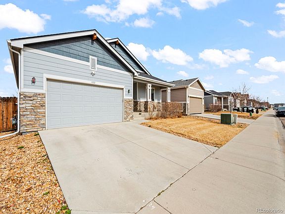 3rd image of 822 Settlers Drive