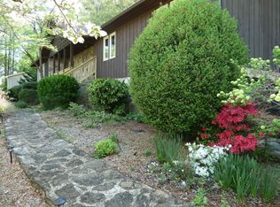 1439 Crestwood Dr, Louisville, TN 37777