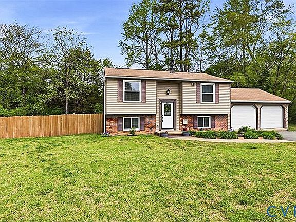 3rd image of 7301 Willowbranch Ct