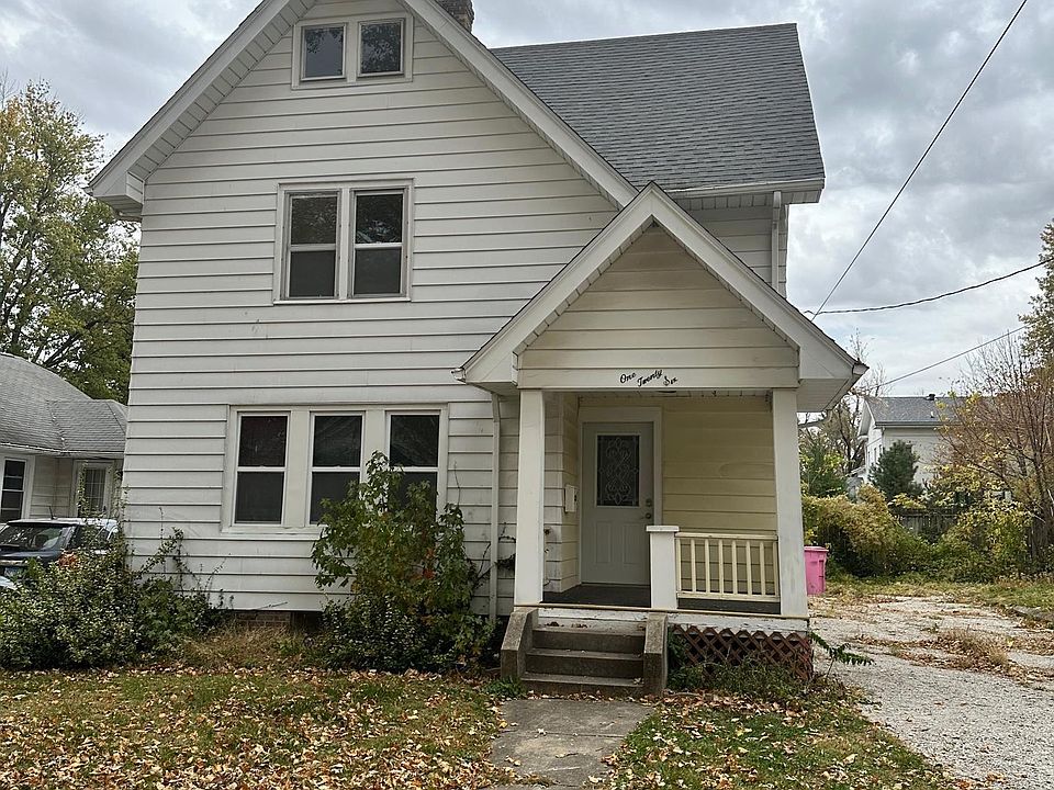 1st image of 126 W Chambers St