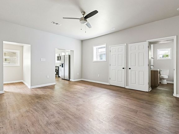 4th image of 1323-1325 Pauline St #1323