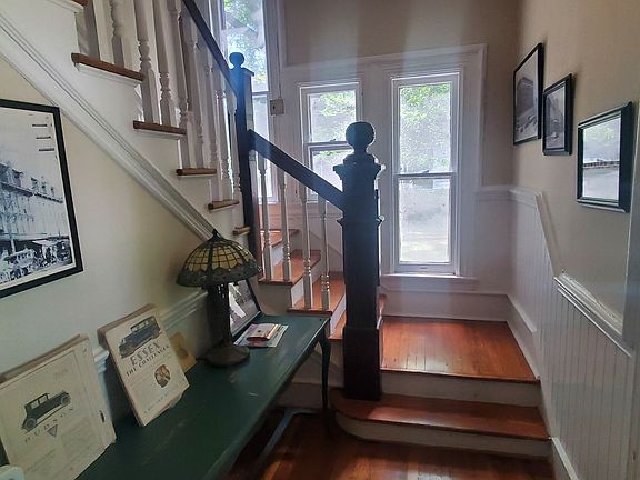 2nd image of 612 5th Ave APT 4