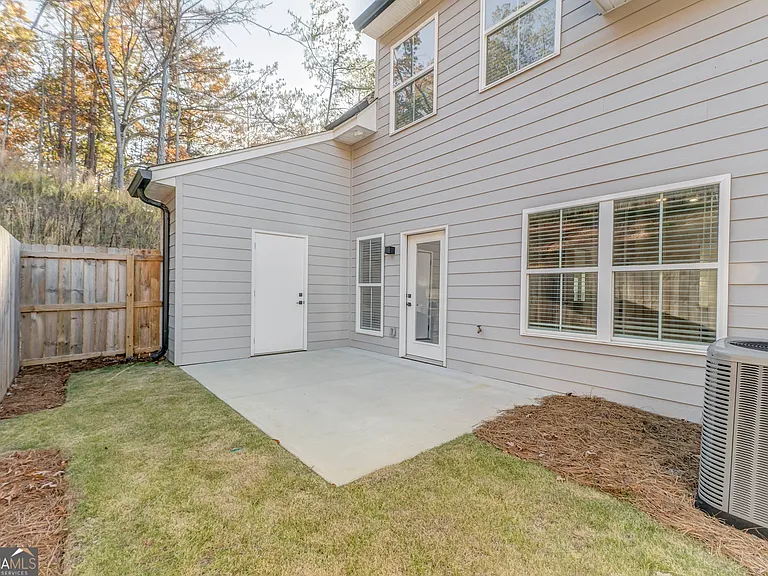93 Chateau Dr — Photo 65