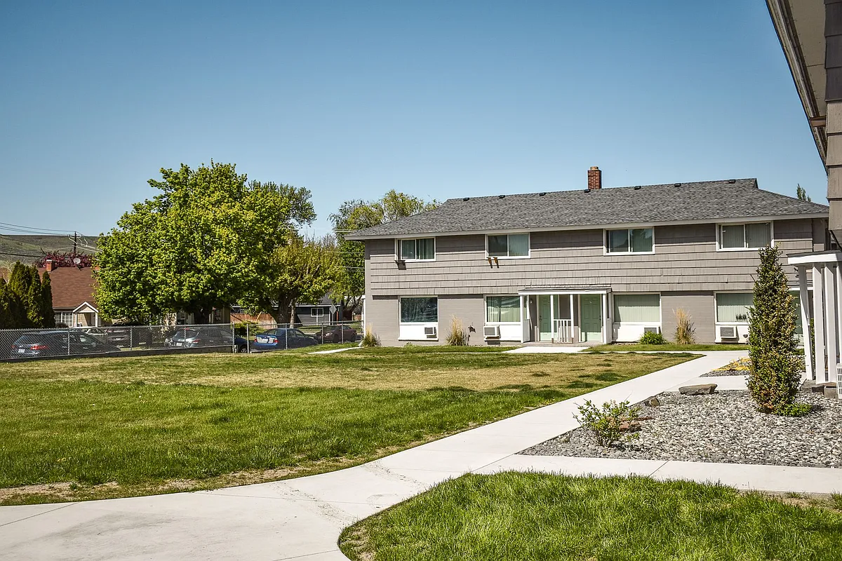 Building Photo - Sun Basin Apartments