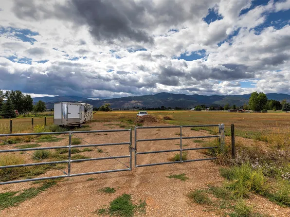 3747 Snowdrift Ln, Missoula, MT 59808
