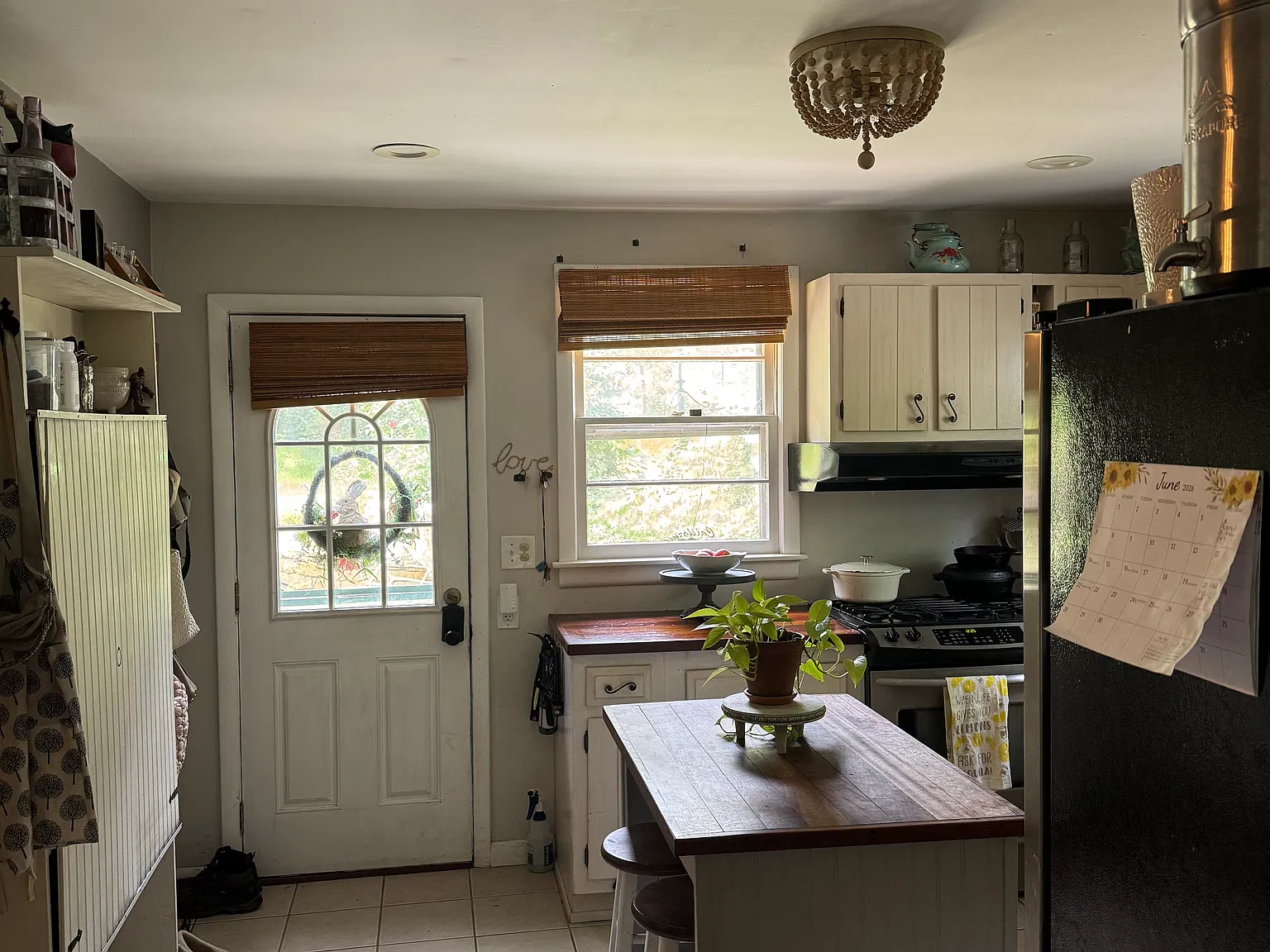 2 bed, 1.5 bath, 1200 sqft, $2,500 — Photo 3