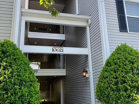 3rd image of 10021 Vanderbilt Cir APT 11-15