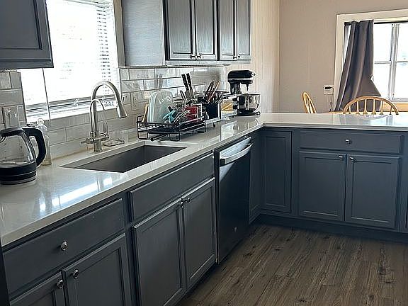 5th image of 3340 Painters St
