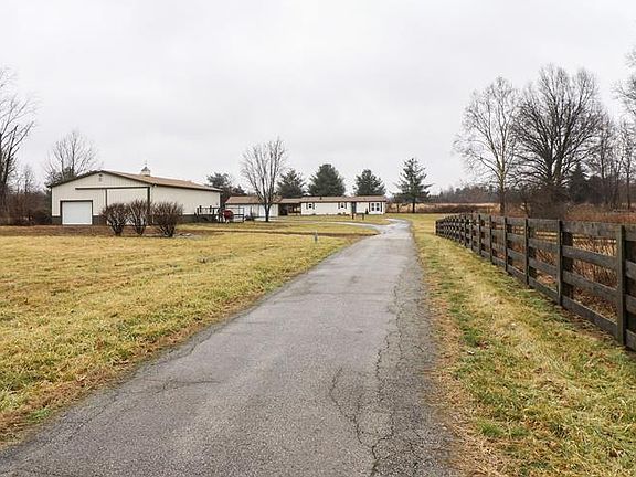 2nd image of 1842 Clermontville Laurel Rd