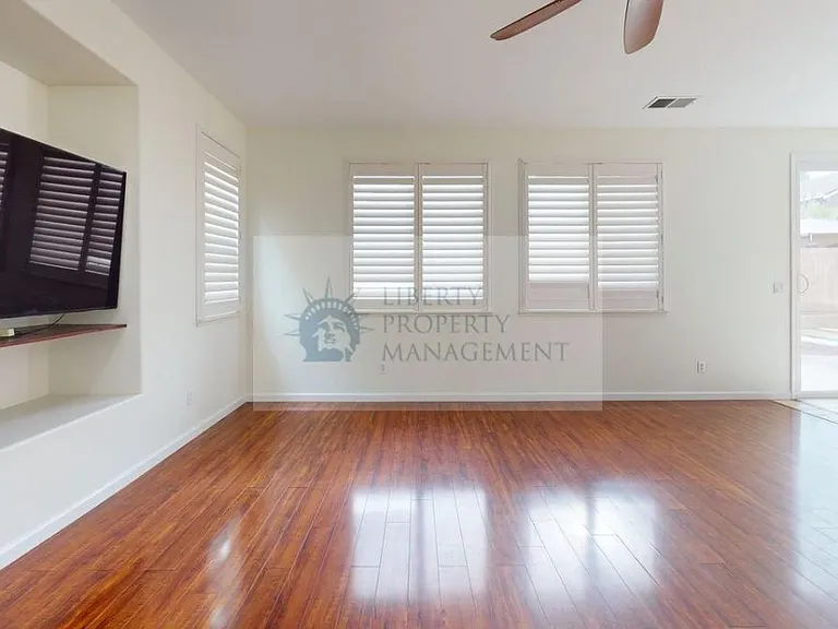 3404 Lovotti Ct — Photo 3